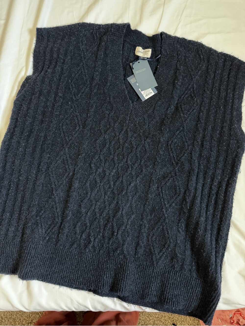 Women’s Universal Thread Navy Blue Cable-Knit V-Neck Sweater Vest